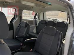 دودج جراند كارافان